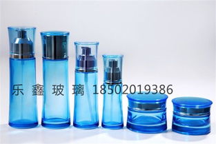 廣州樂鑫玻璃制品廠 專業(yè)供應(yīng)各類化妝品玻璃瓶，定制韓國高檔套裝